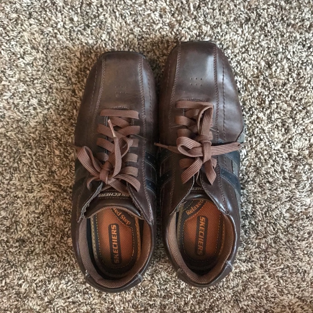 mens brown leather Skechers shoes